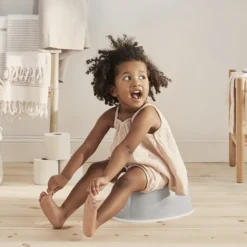 BabyBjörn Pot Smart - Gris et Blanc