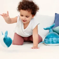 Cloud b Peluche Veilleuse Tranquil Whale Family Blue
