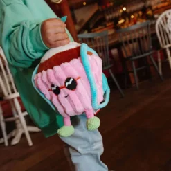 Hello Hossy Peluche Cherry Cake