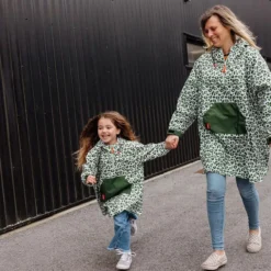 Hello Hossy Poncho de Pluie Green Leopard - 4/6 Ans
