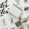 Les Petites Dates Affiche Les Petites Bêtes du Jardin - 50 x 40 cm