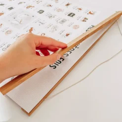 Les Petites Dates Porte-affiche en Bois