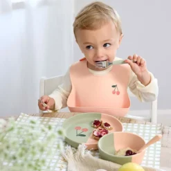 LÄSSIG Bavoir en Silicone Happy Fruits - Cerise