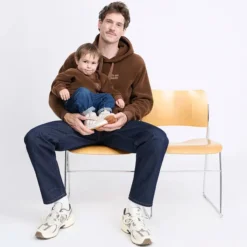 émoi émoi Sweat Polaire Recyclée We Are Family Chocolat - 4 Ans