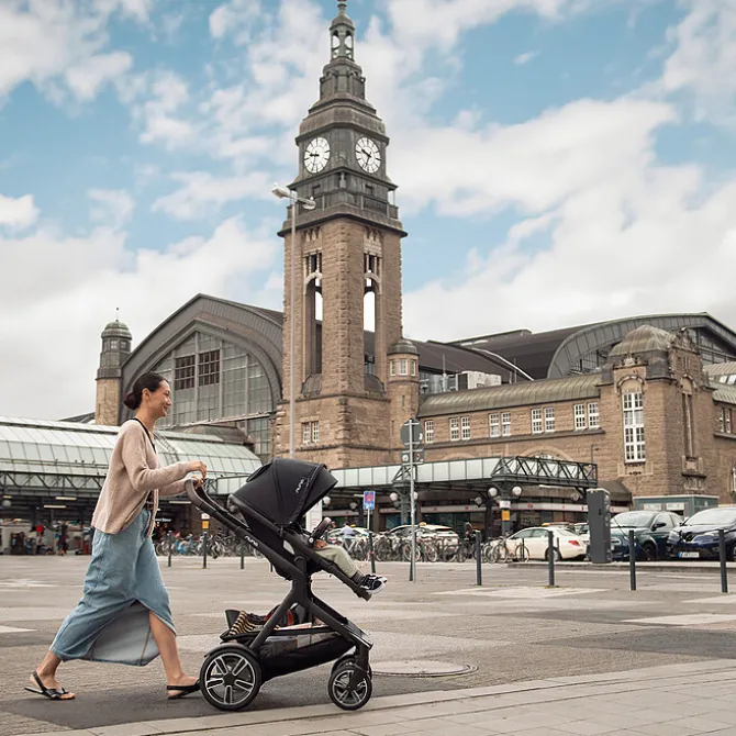 Nuna Poussette Evolutive DEMI next - Caviar