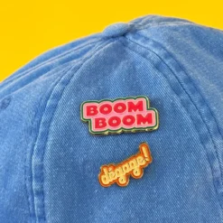 Pasteq Pin's - Dégage !