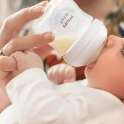 Philips Avent Lot de 2 Tétines Natural Response 5 Trous - Débit Rapide