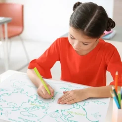 Super Petit Set de Table à Colorier Réversible et son Feutre - Mon Premier Planisphère