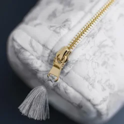 Tartine et Chocolat Trousse de Toilette - Toile de Jouy Gris Clair