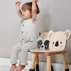 Tender Leaf Toys Chaise Forêt Raton Laveur