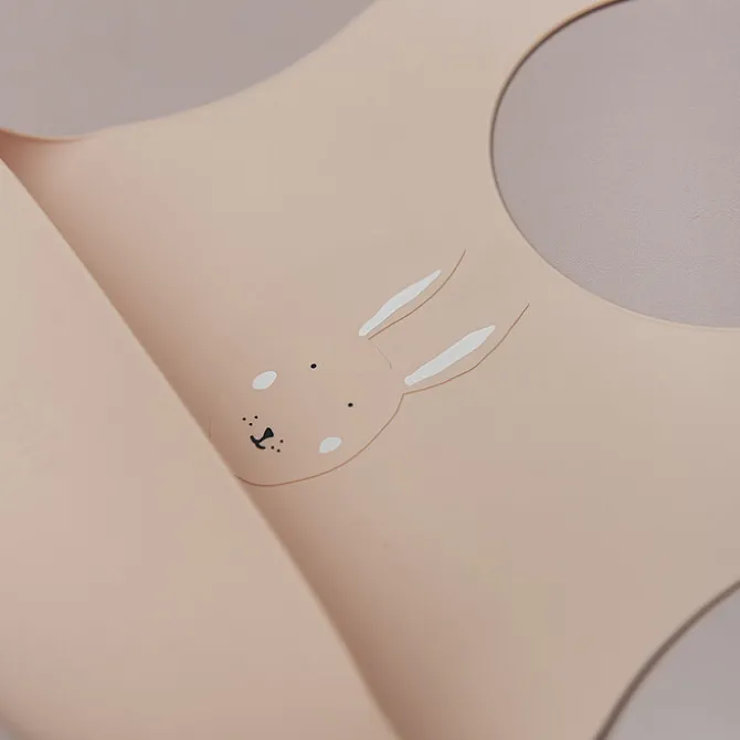 Trixie Baby Lot de 2 Bavoirs en Silicone - Mrs. Rabbit