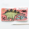 Wee Gallery Livre de Bain Color Me - Who Loves Dinosaurs